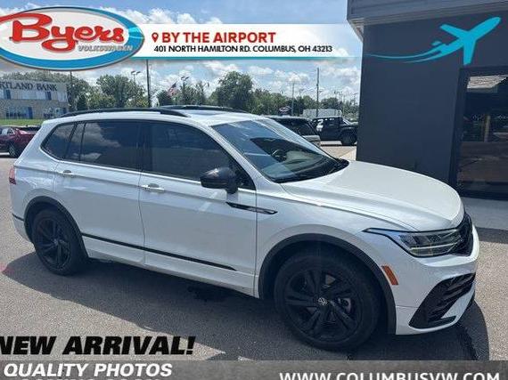 VOLKSWAGEN TIGUAN 4MOTION 2023 3VV8B7AX7PM086496 image